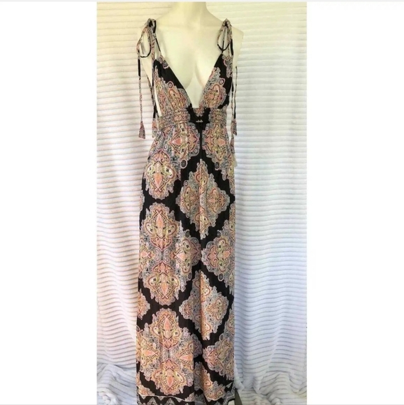 NWT En Creme Boho Flowy Paisley Print Maxi Dress With Spaghetti Straps - Picture 3 of 16